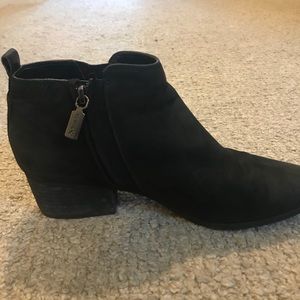 Blondo waterproof ankle bootie